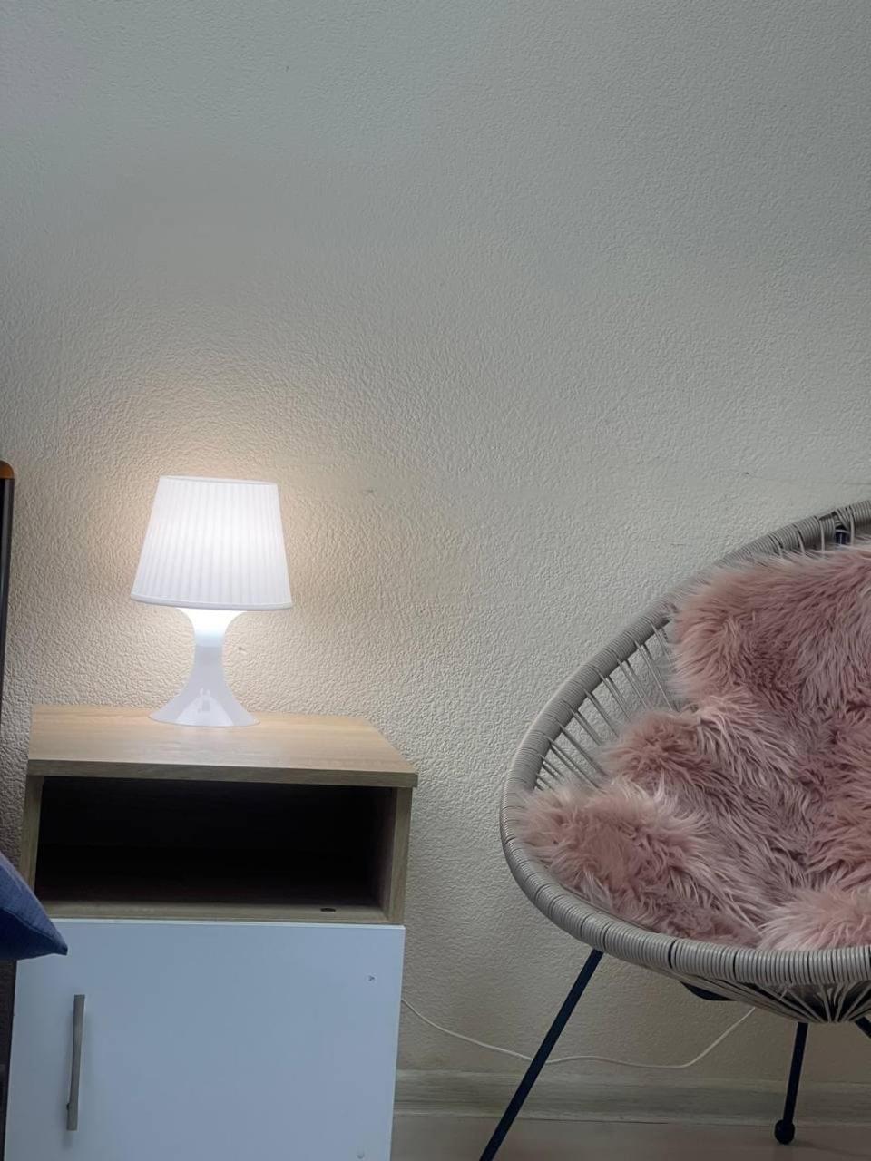 Uneed Rooms Sakvoiaj Kiev Exterior foto